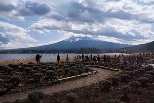 欧文：虽然红军枪手可能正处于巅峰，但理智告诉我曼城是热门